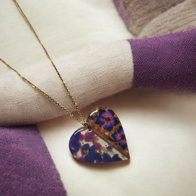 Collier dessiné Flora acier inoxydable prune et violet bi matière