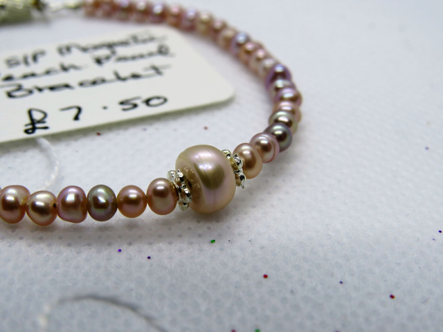 Natural gemstone bracelets with magnetic clasp