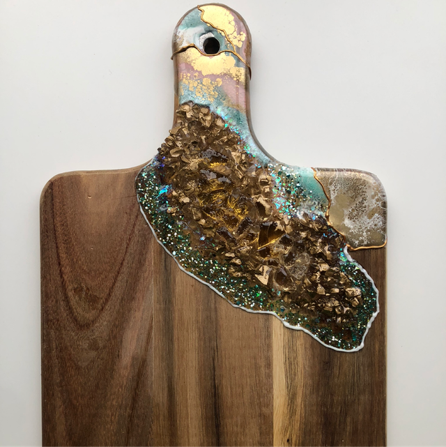 Pink &amp; Gold Resin Chopping Board