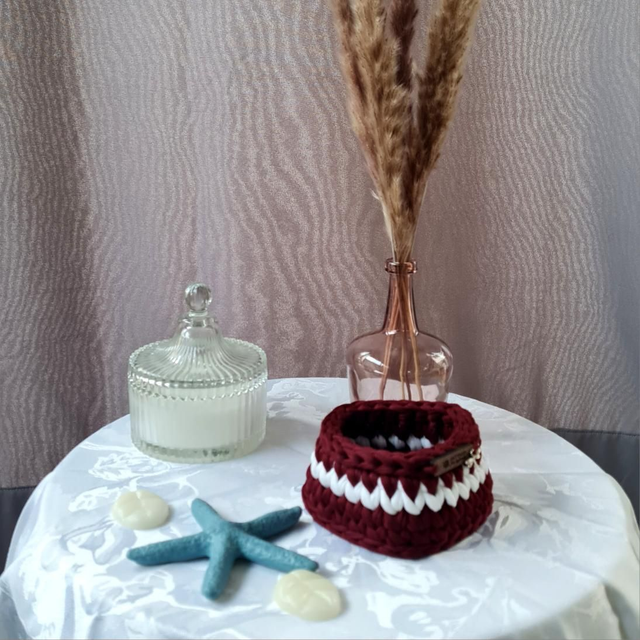 Porte bijoux triangle