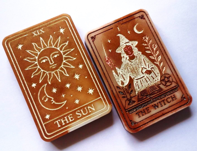 Coco Sandalwood Tarot Wax Melt Shape 