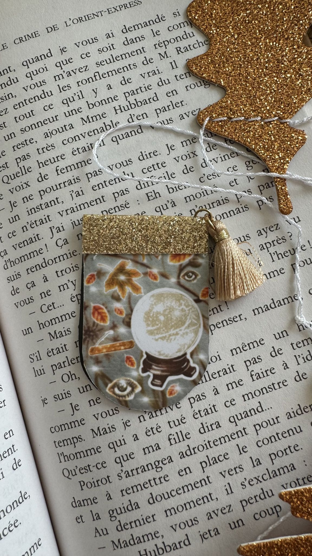 Marque-page magnétique vertical, avec un gland textile