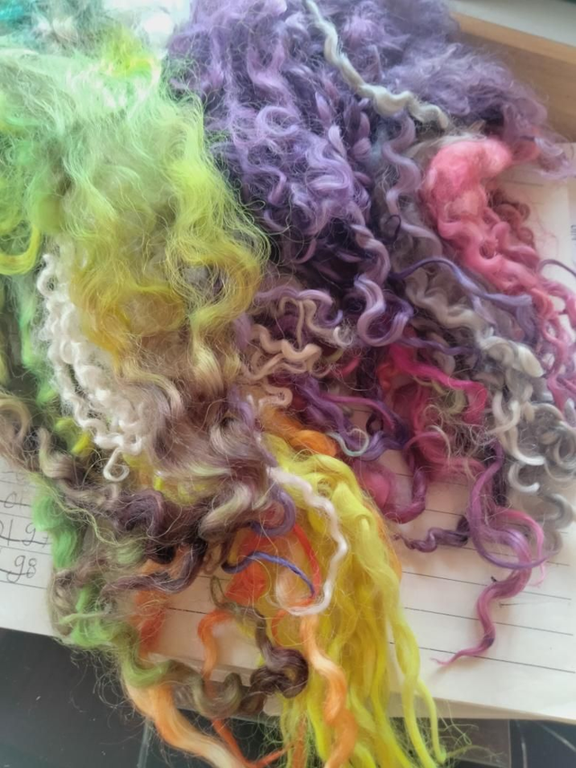 Boucles0199 melange races/couleurs 56g