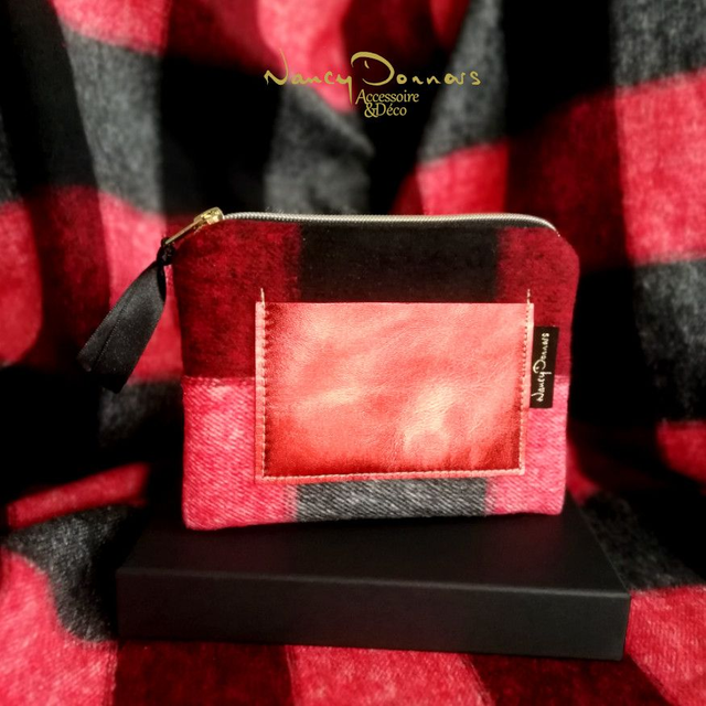 Petite pochette rouge 