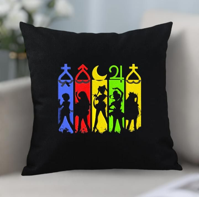 Coussin Sailor Moon Brodé Velours noir 40x40cm