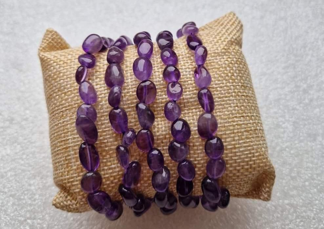 Améthyste pierre roulée 