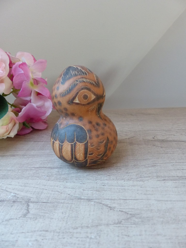 Ancienne Calebasse Courge péruvienne chouette hibou finement gravé collection artisanat vintage