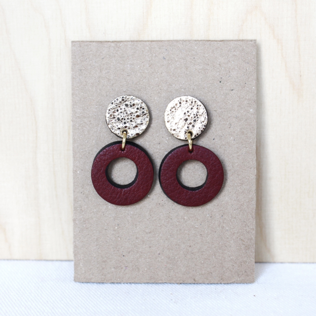 Lily • Bordeaux, doré