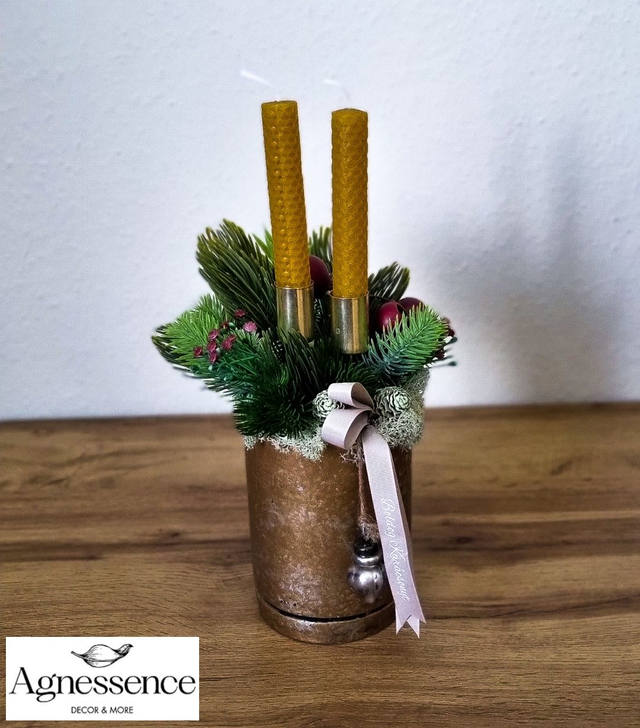 Arany kaspós -  ünnepi asztaldísz