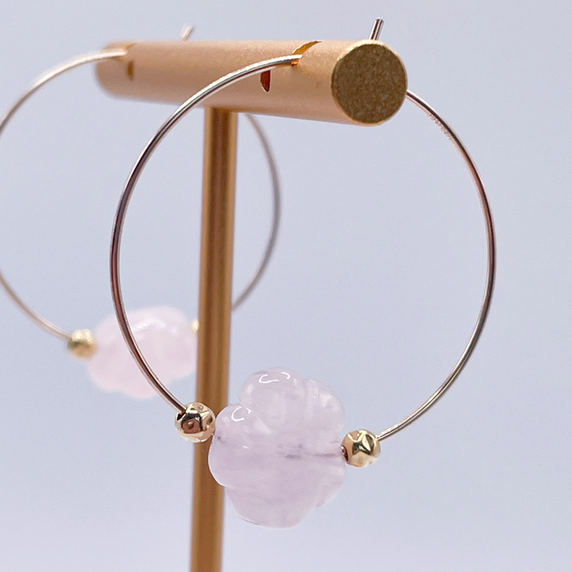 Boucles d’oreilles créoles gold filled et quartz rose 