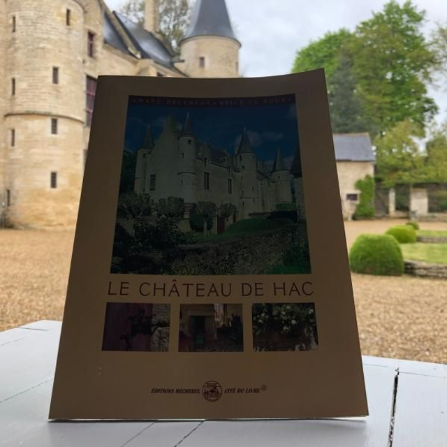 Livre jaune Château de Hac