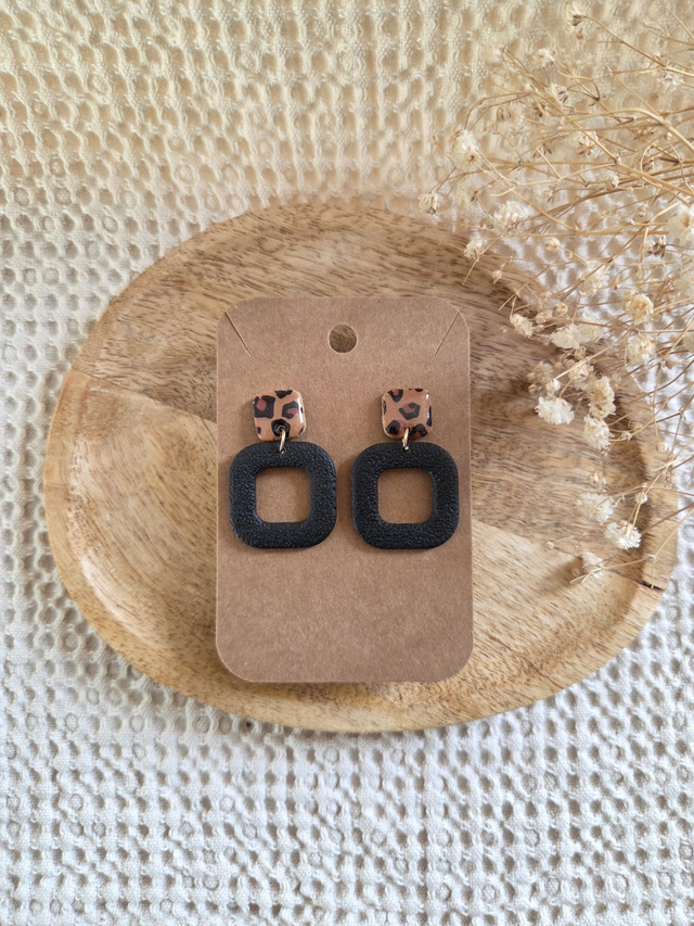 Boucles d&#039;oreilles Graou carré noir