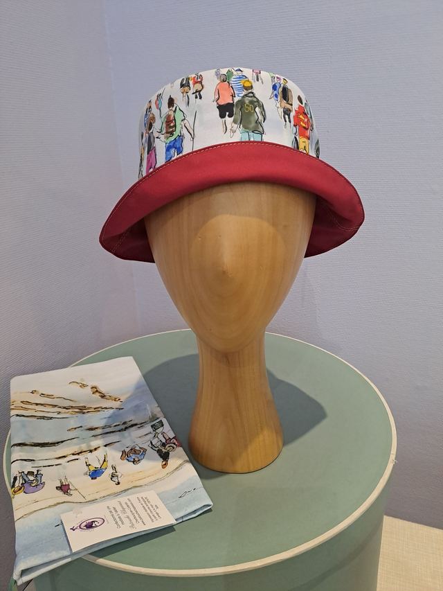 Bob de pluie Aquarelle "Mont St Michel" gabardine rouge hermès