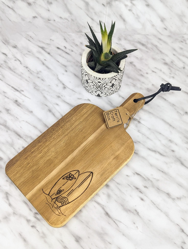 Acacia paddle 'SURFS UP' (S)