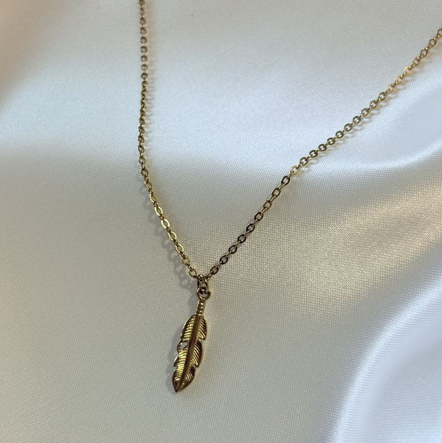 Collier plume 
