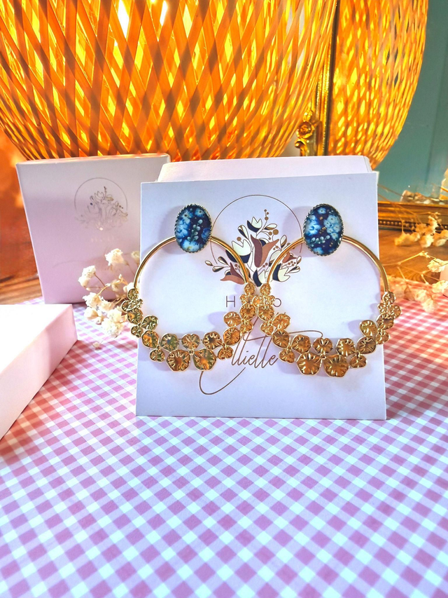 Boucles d'oreille Créoles fleuries