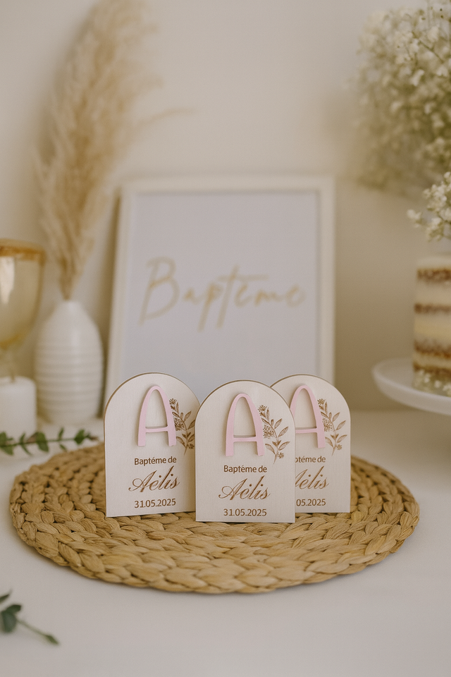 Magnet personnalisé en bois – Souvenir de baptême 