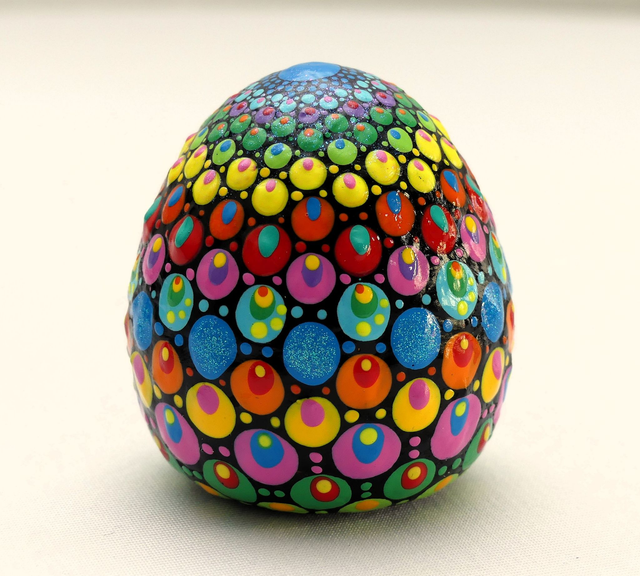 Mandala Osterei, Einzelstück, in liebevoller Handarbeit gefertigt