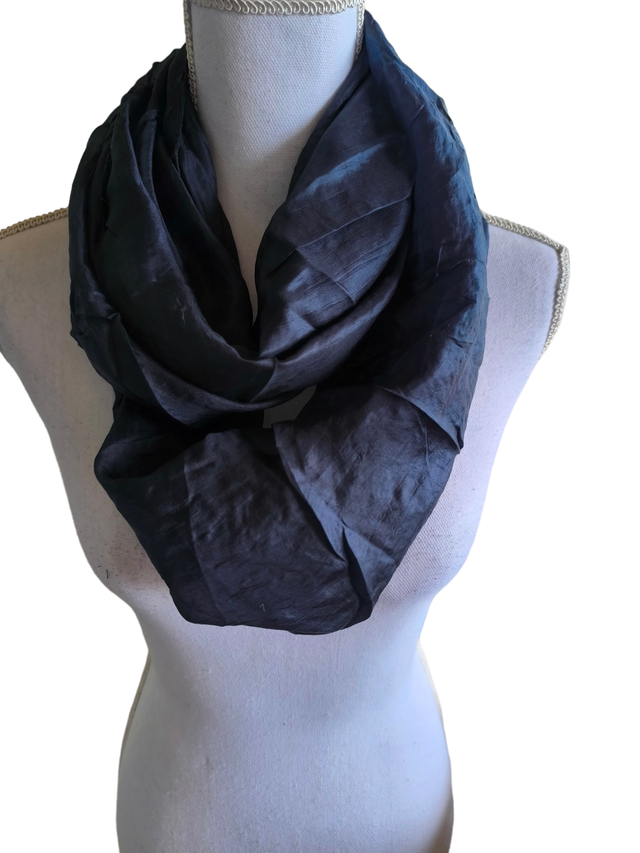 Tour de cou bleu marine (Erpiu)