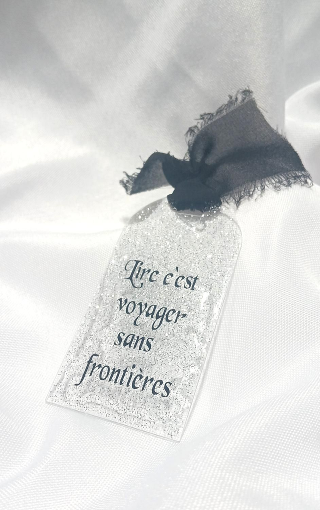 MARQUE-PAGE &quot;Lire c&#039;est voyager sans frontières&quot;