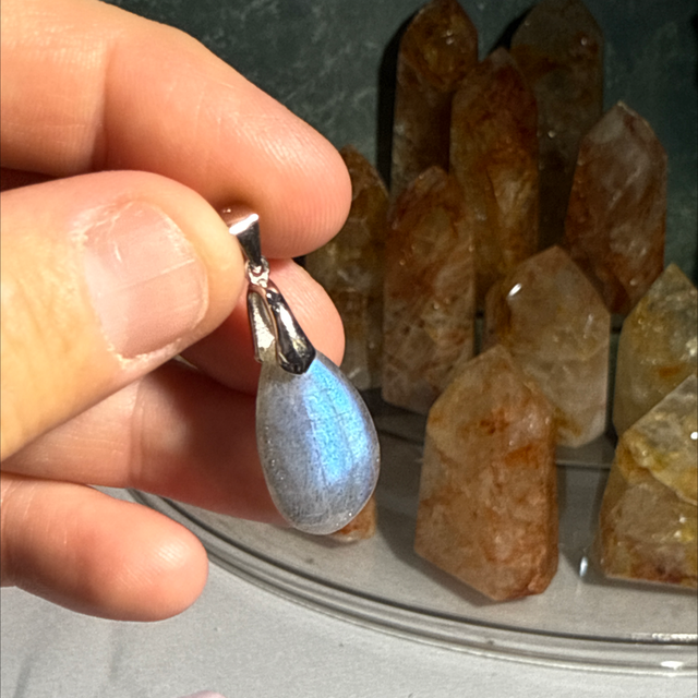 Lab pendent s925