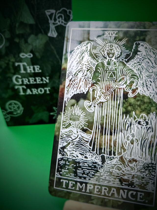 The Green Tarot: a modern twist on the classic Rider-Waite-Smith (RWS) Tarot * by Lida Pavlova
