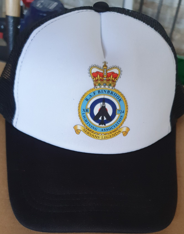 XR724 Crested Cap