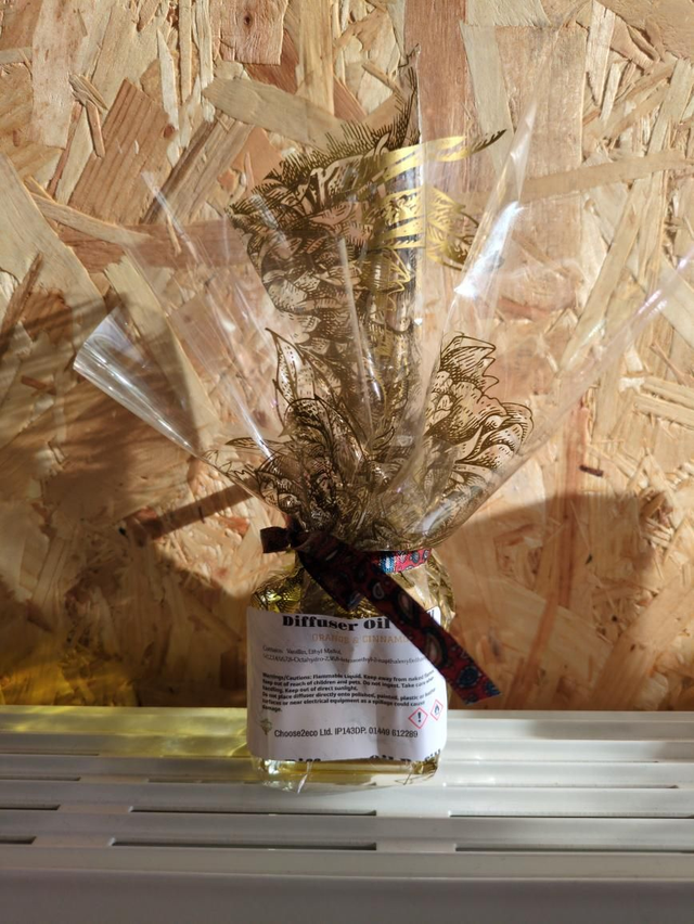 Diffuser set (50g oil, bottle, 4 reeds)