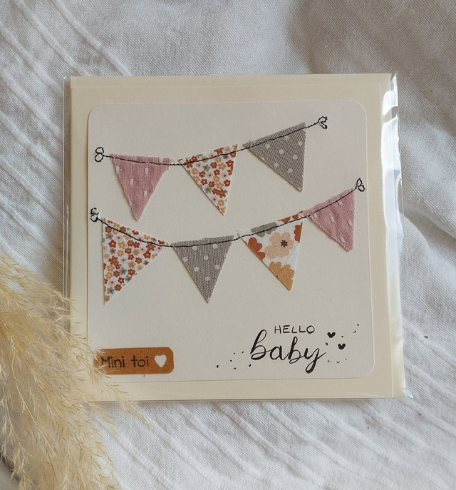 carte en tissu "hello baby"