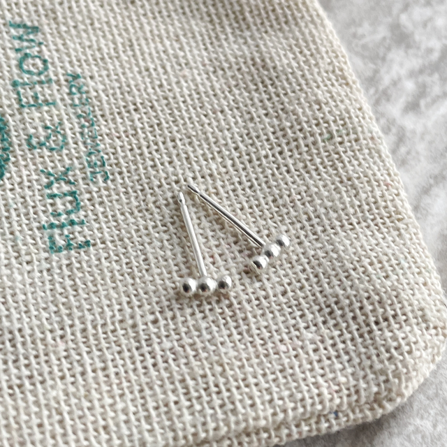 Tiny Dotty Bar Studs 