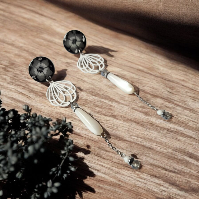 Boucles d'oreilles Flora noir et blanc