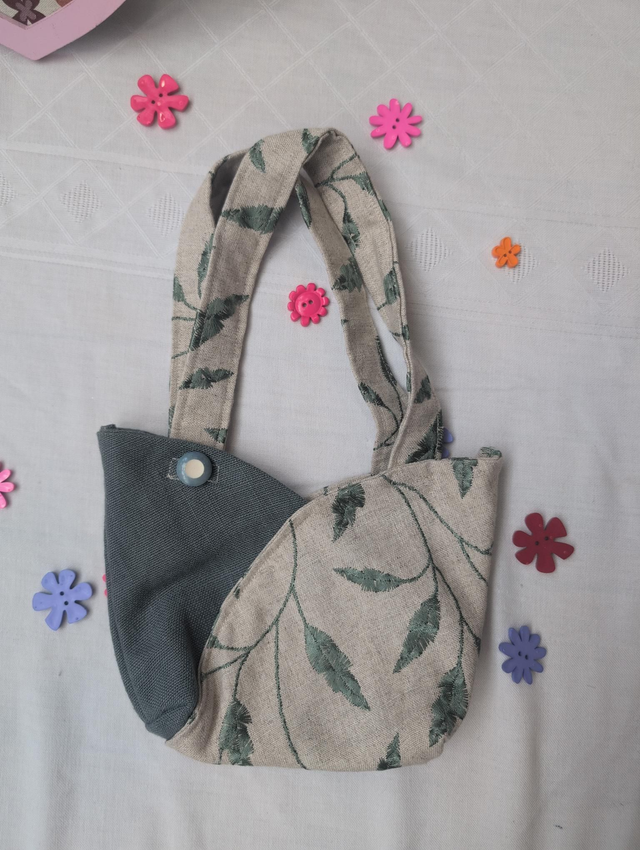 Green Tulip Bag