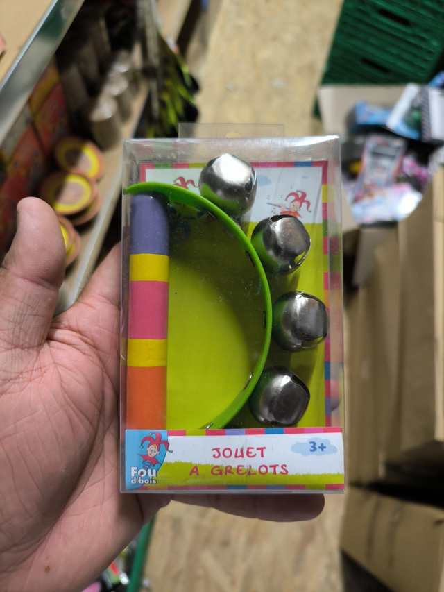 JOUET A GRELOTS 
