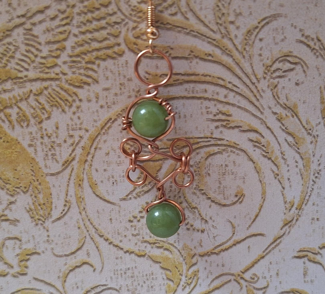 Customised "the cathedrals lovers" earring