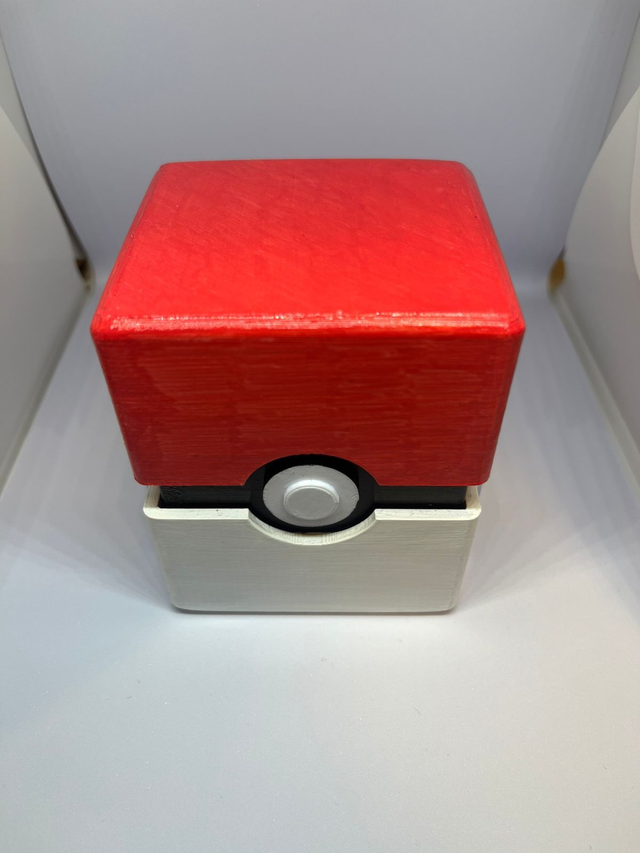 Deckbox Pokémon TCG - Pokébola
