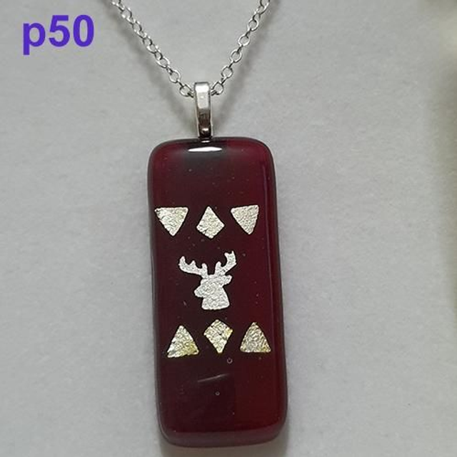 Xmas reindeer deep cranberry pink glass pendant with chain p50