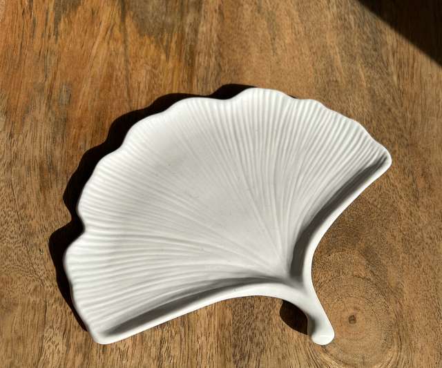 Vide poche feuille blanche 