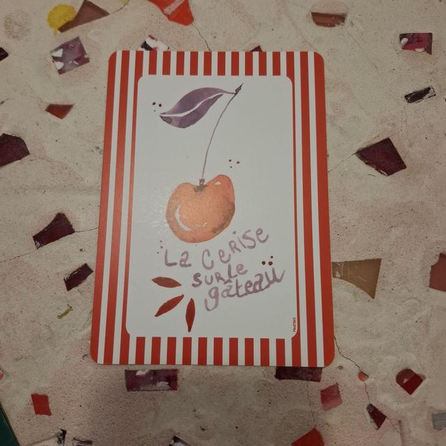 Maa14 carte postale cerise