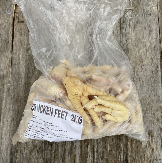 Chicken feet 