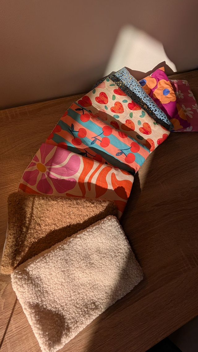 Pochettes à livres de poche