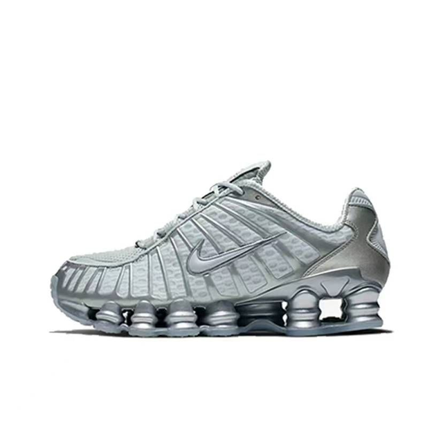 Nike Shox TL (Vendu sans la boîte )
