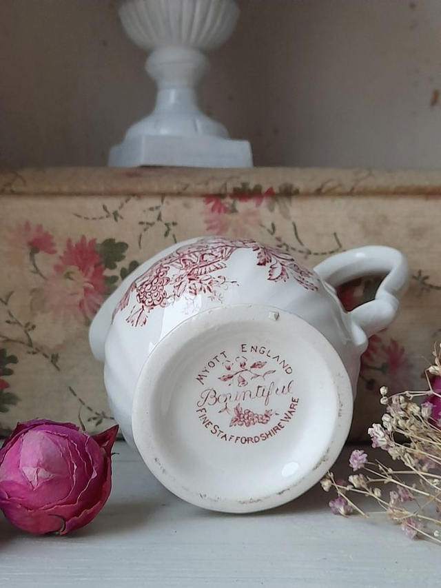 pichet ou pot ancien anglais