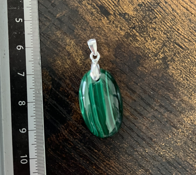 Pendentif en Malachite et bélière argent