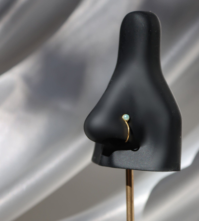 Faux piercing de nez Dotty doré/bleu