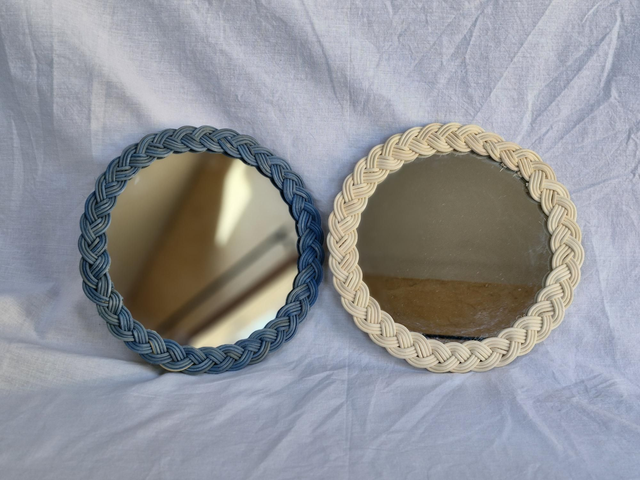 Miroir tressé en rotin