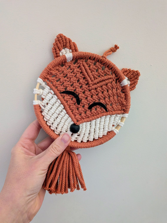 Décoration murale en macramé - Modèle "RENARD"