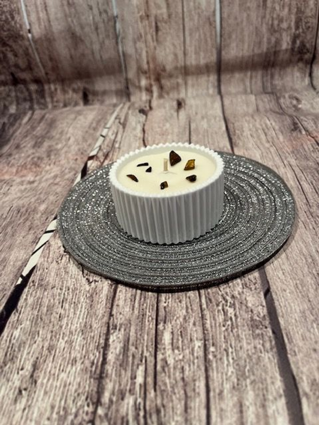 Bougie en pot Oeil de tigre avec pierre de lithothérapie - 90 grammes