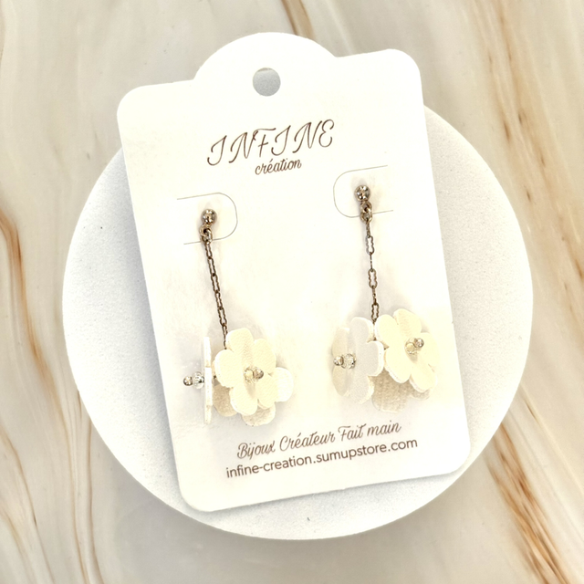 Boucles d’oreilles « Petite Floraison Blanche »