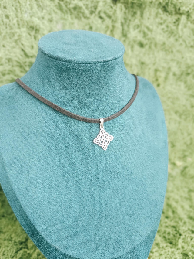 COLLIER - SYMBOLES MYSTIQUES