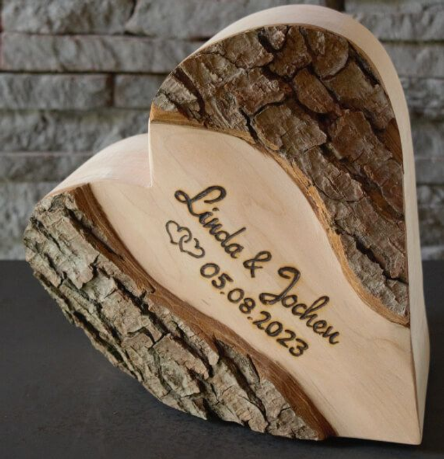 Du &amp; Ich, 21 cm, rustikales Hochzeitsherz aus Holz, personalisiert mit Namen &amp; Datum
